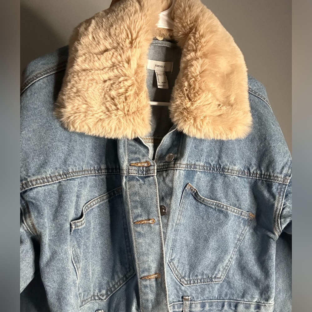 NWOT Doll’s Soft Fur Blue Essential Streetwear Cropped Jacket - Denim/Jean - Picture 4 of 5